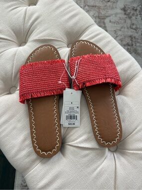 NEW Universal Thread Red Woven Fringe Slide Sandals Size 9
